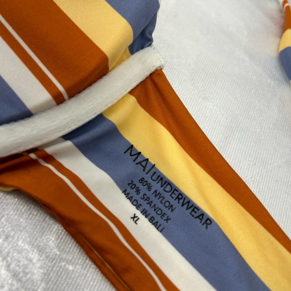 Mai Underwear Sunset stripe Classic Bikini Top Size XL - Picture 2 of 4